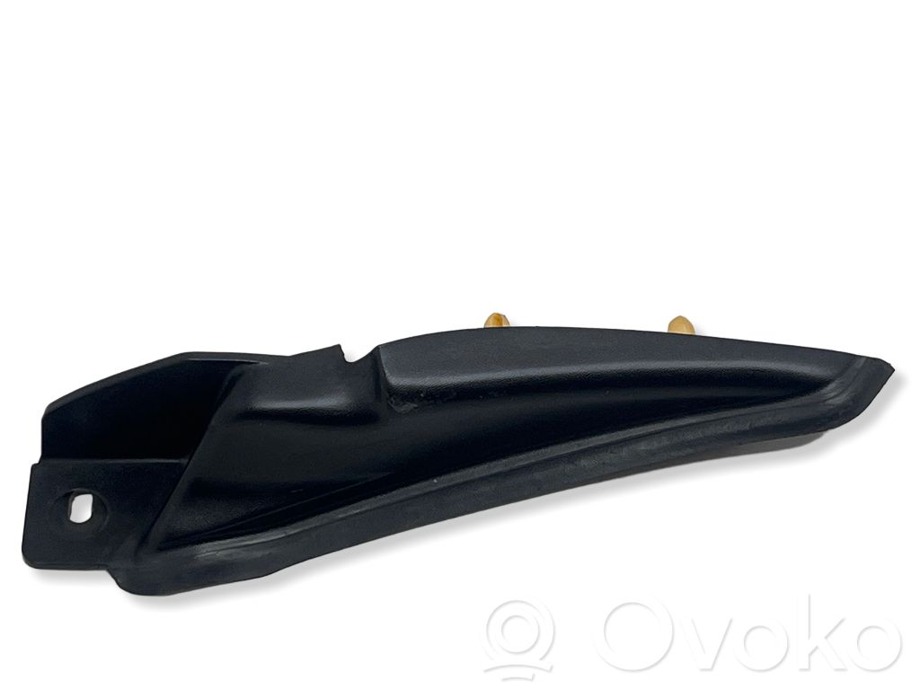Renault Captur Windshield trim 