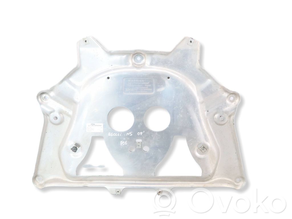 Engine splash shield/under tray   2282970,31112282970