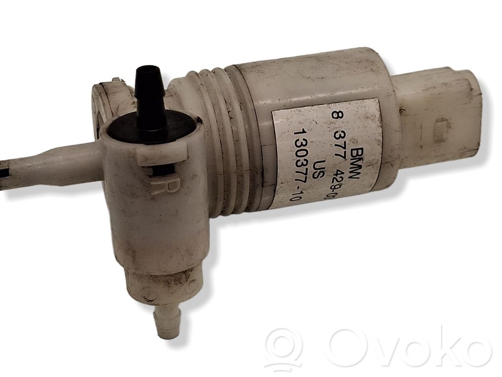 BMW X3 F25 Windscreen/windshield washer pump 