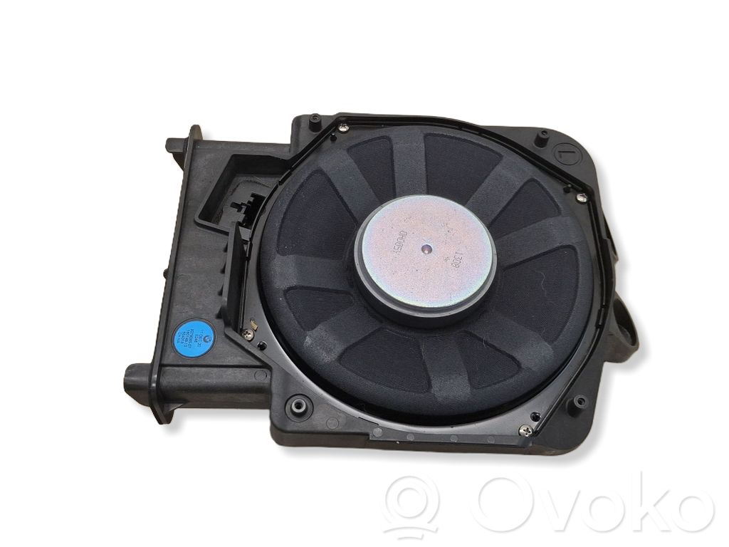 BMW 2 F44 Altavoz subwoofer 