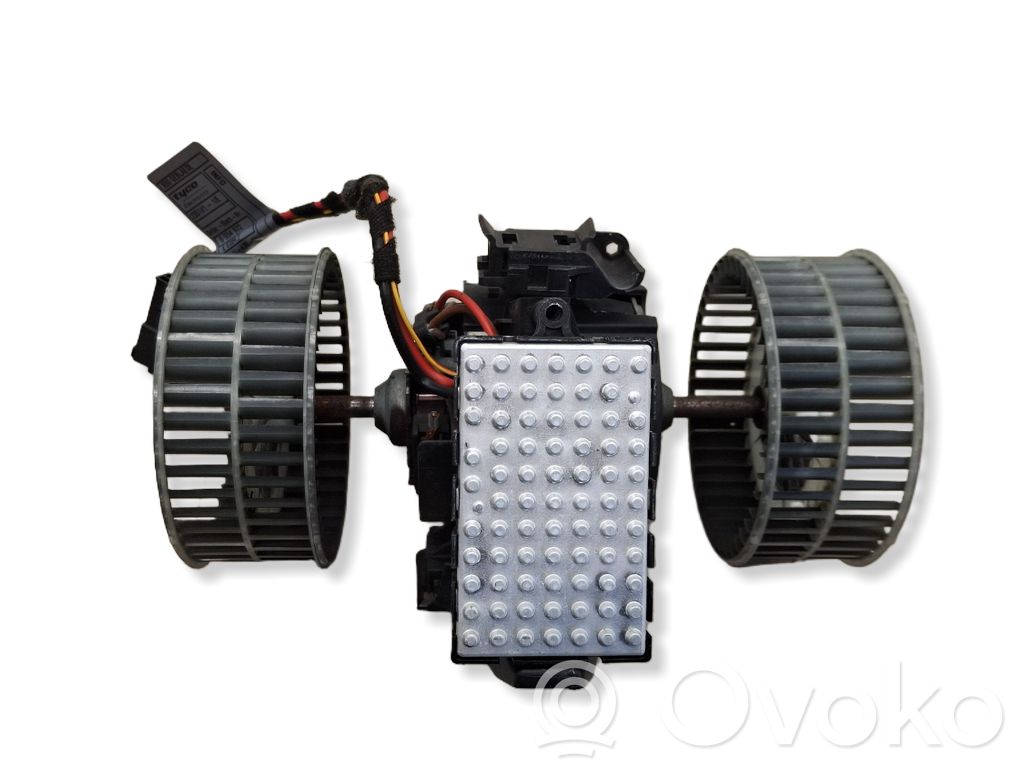 BMW 5 E60 E61 Mazā radiatora ventilators 