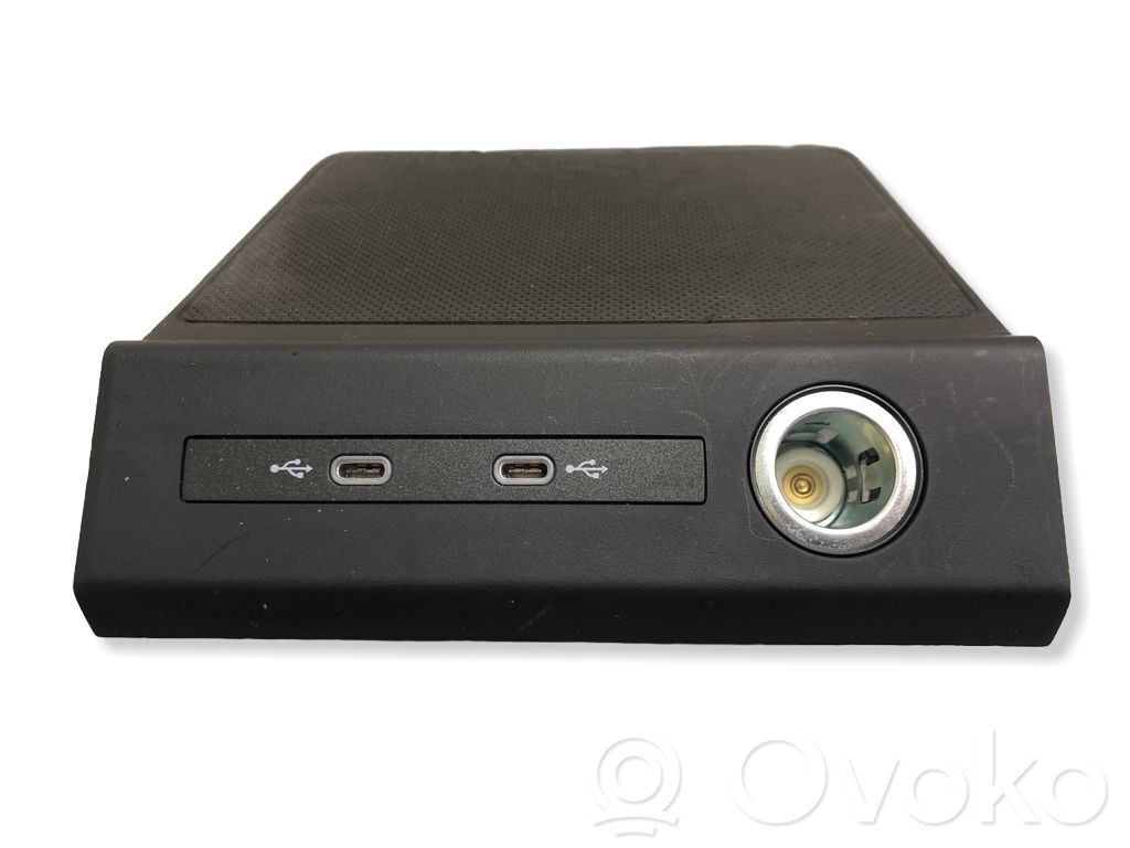 Audi Q4 e-tron USB socket connector 