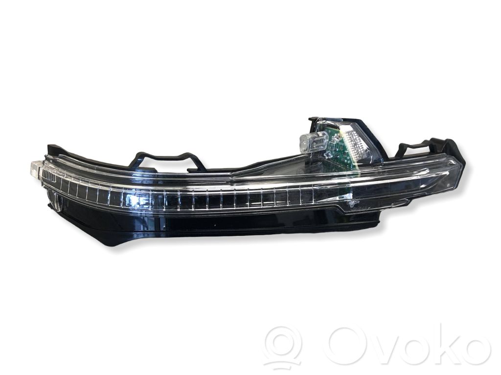 Audi Q7 4M Mirror indicator light 