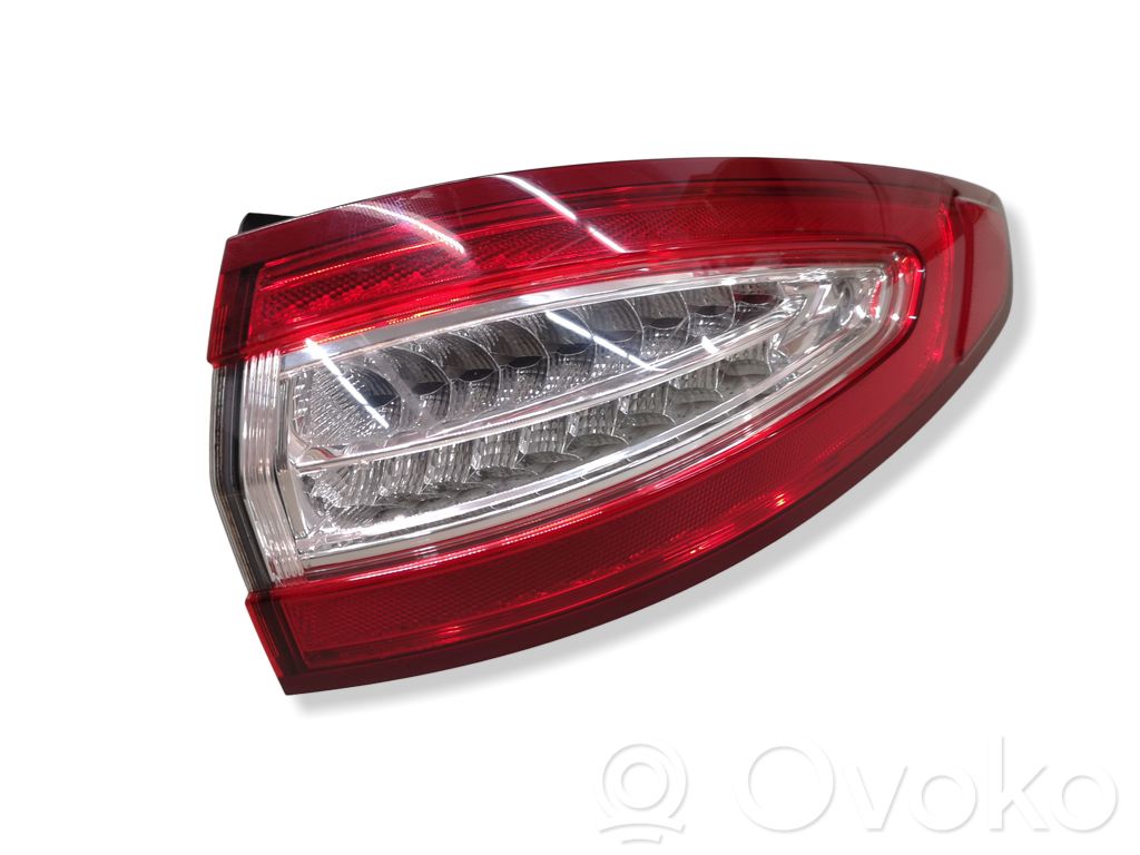 Ford Mondeo MK V Lampa tylna 