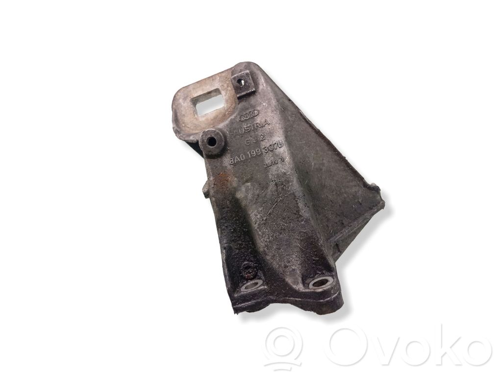 Audi 80 90 S2 B4 Engine mounting bracket 