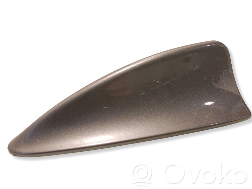 BMW 7 E65 E66 Stogo (GPS) antenos dangtelis 