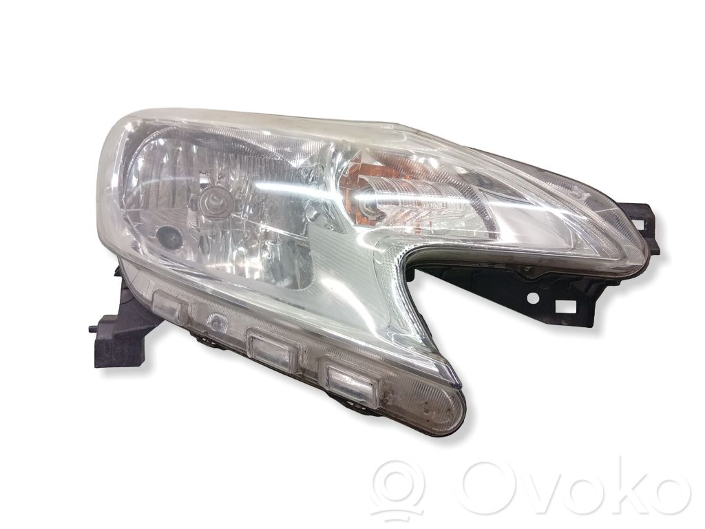 Nissan Note (E12) Headlight/headlamp 