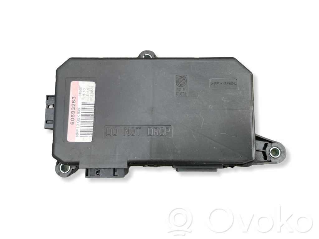 Unité de commande module de porte   60693263