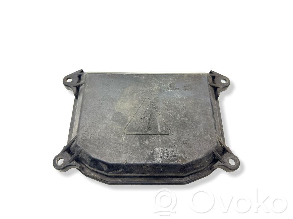 Subaru Legacy Headlight/headlamp dust cover 