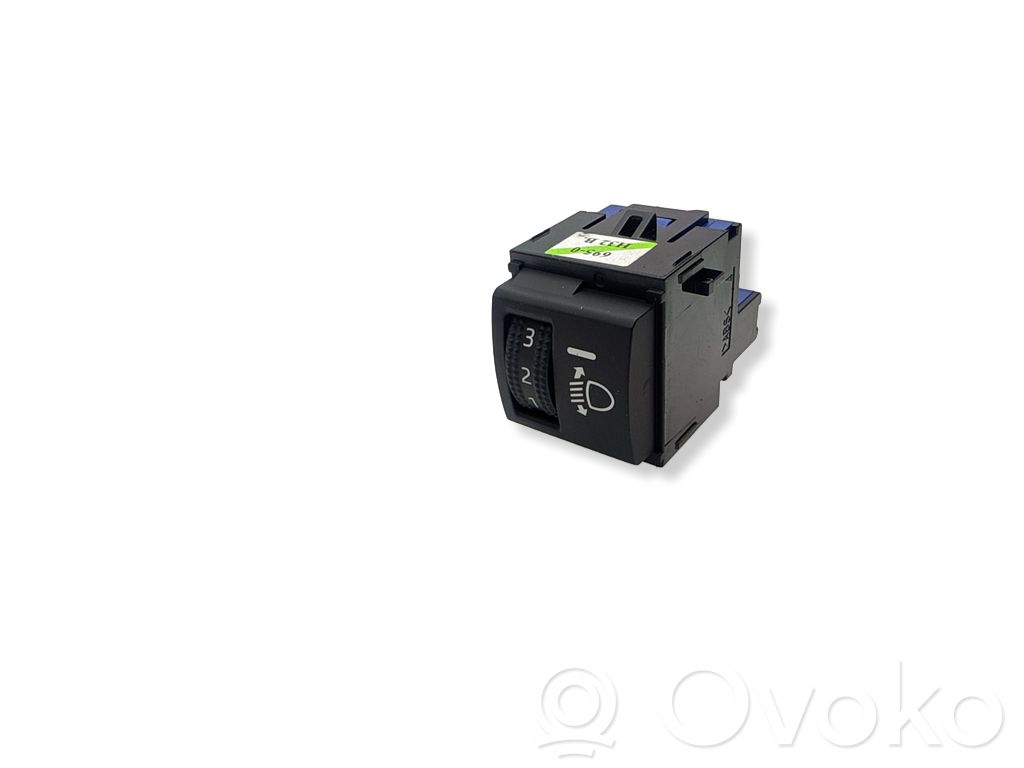 Toyota Yaris XP210 Headlight level height control switch 