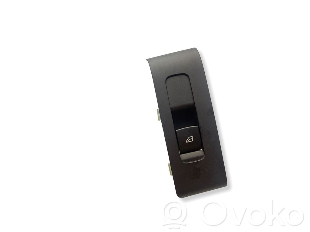 Volvo XC40 Electric window control switch 
