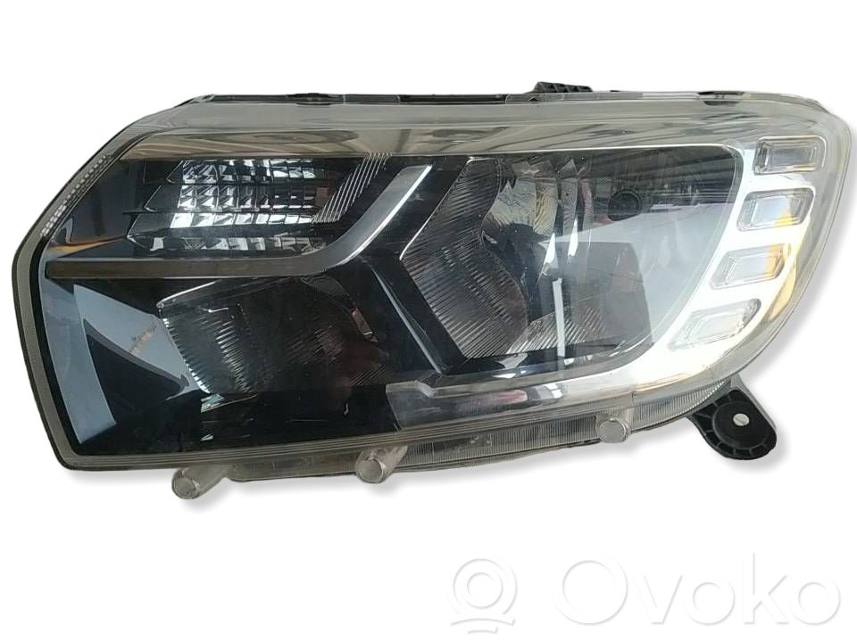 Dacia Sandero II Headlight/headlamp 