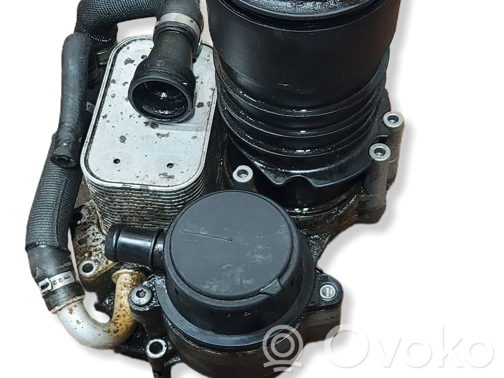 Volkswagen Touareg II Mocowanie / uchwyt filtra oleju 