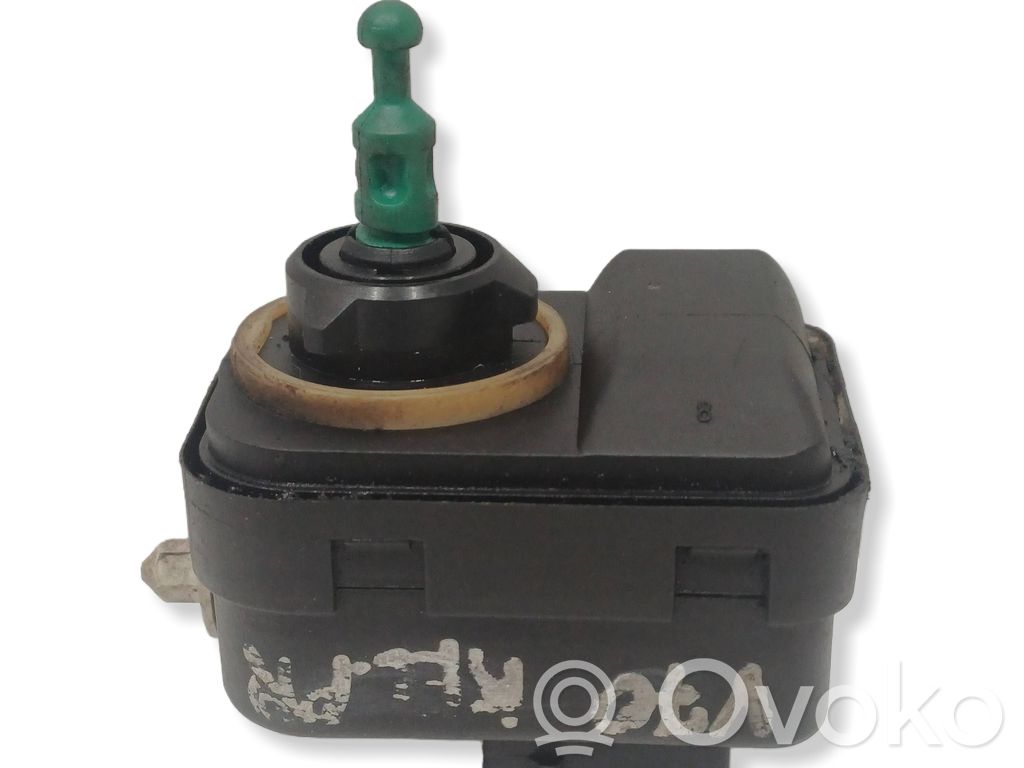 Volvo V70 Headlight level adjustment motor 