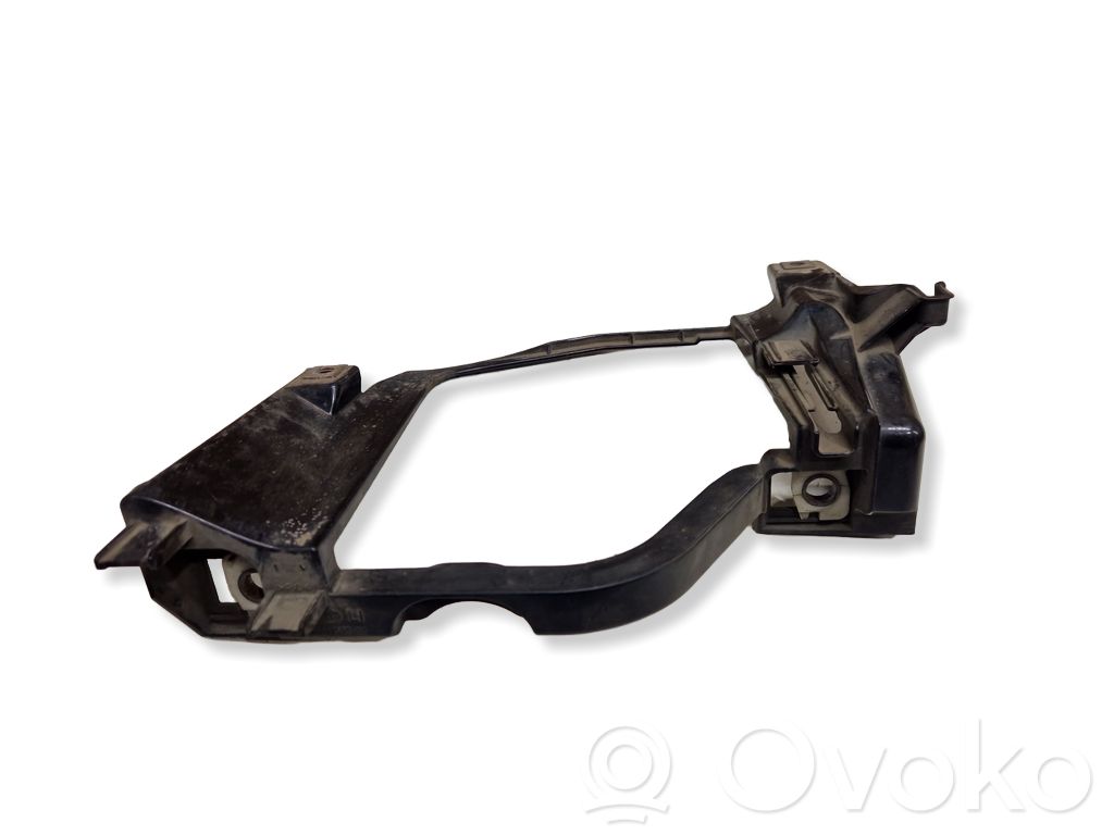 BMW 5 E60 E61 Headlight/headlamp mounting bracket 