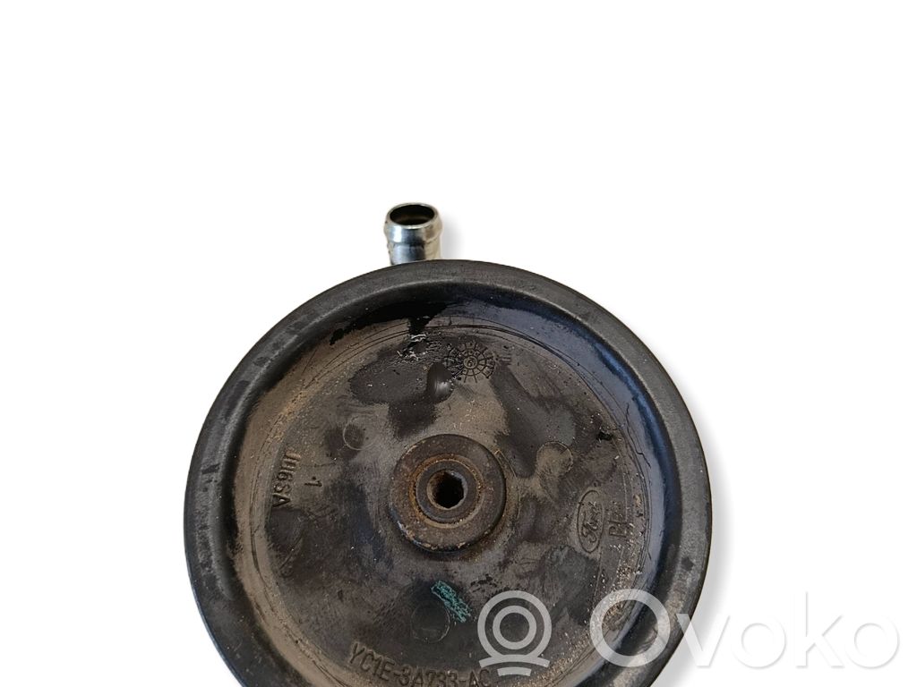 Ford Transit Ohjaustehostimen pumppu 