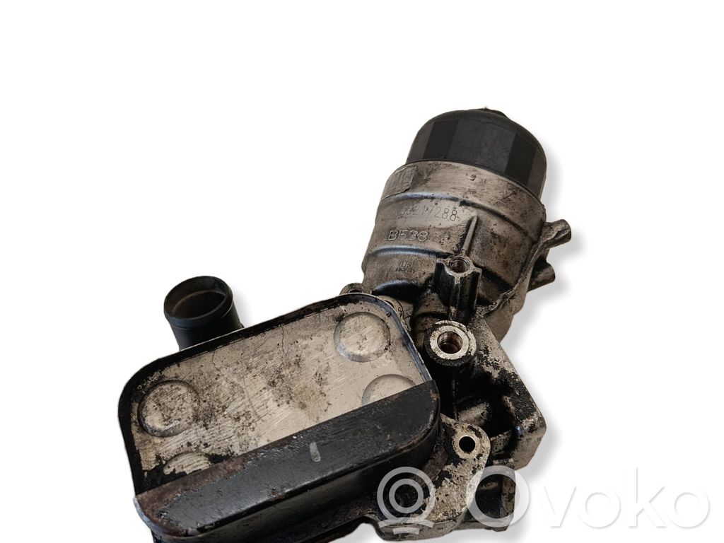 Fiat 500L Oil filter mounting bracket 