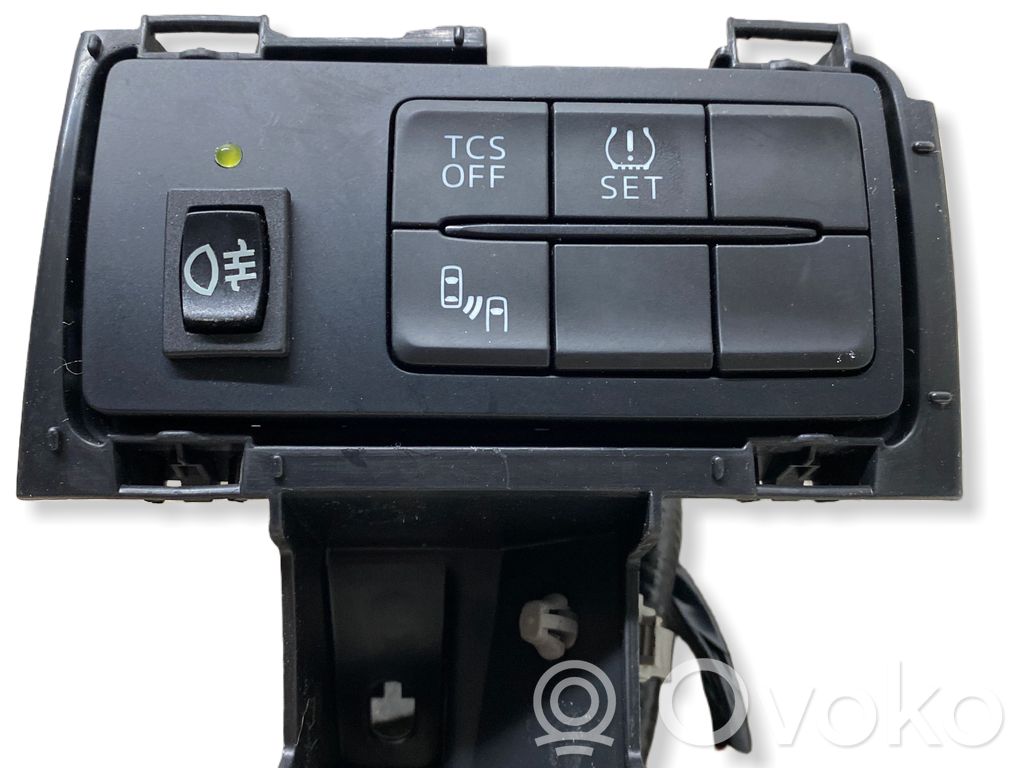 Un conjunto de interruptores   DE4M66170,K1827KA118,10118987