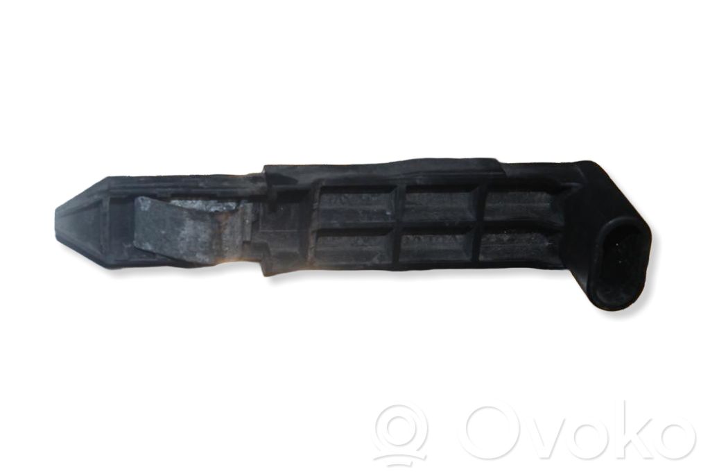 Volvo XC60 Headlight/headlamp mounting bracket 