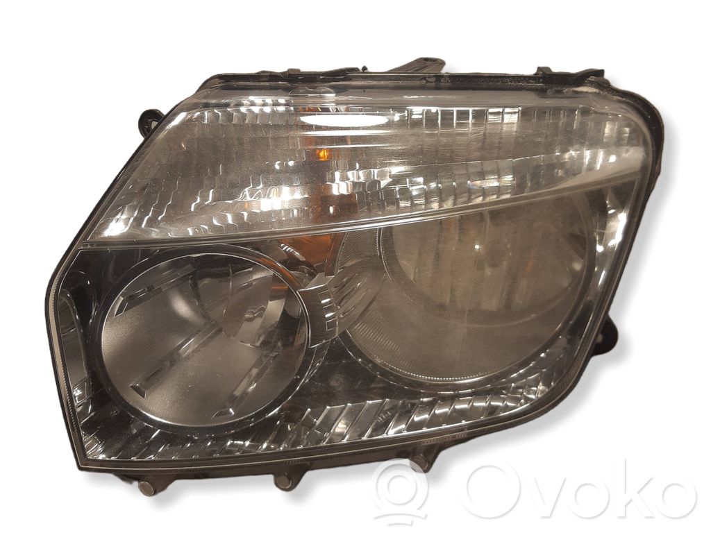 Dacia Duster Headlight/headlamp 