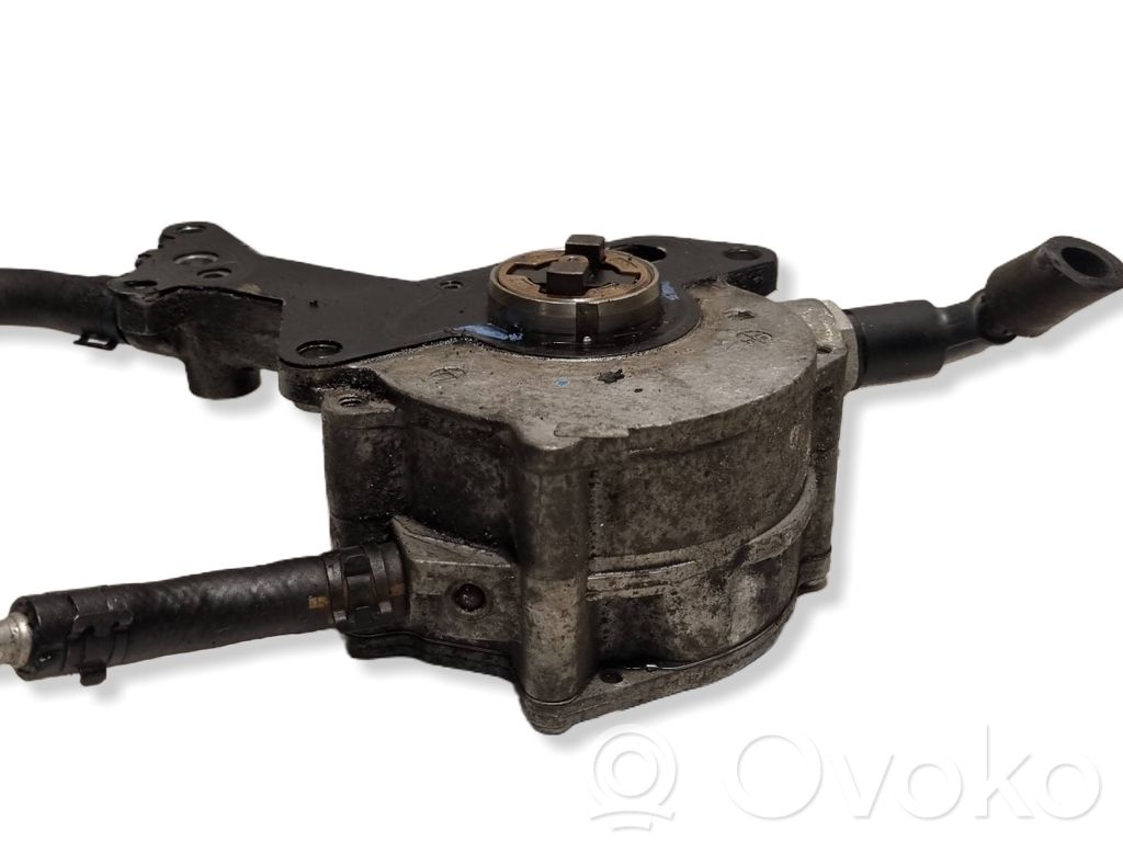 Audi A4 S4 B6 8E 8H Pompă vacuum 