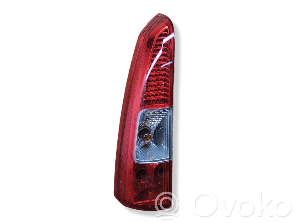 Volvo V70 Aizmugurējais lukturis virsbūvē 
