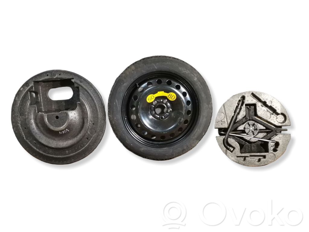 Volvo XC70 Spare wheel section trim 