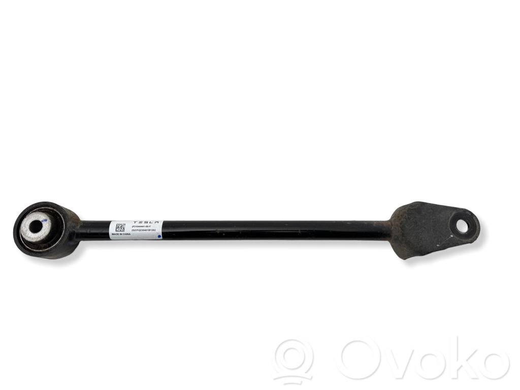 Tesla Model Y Вилы 