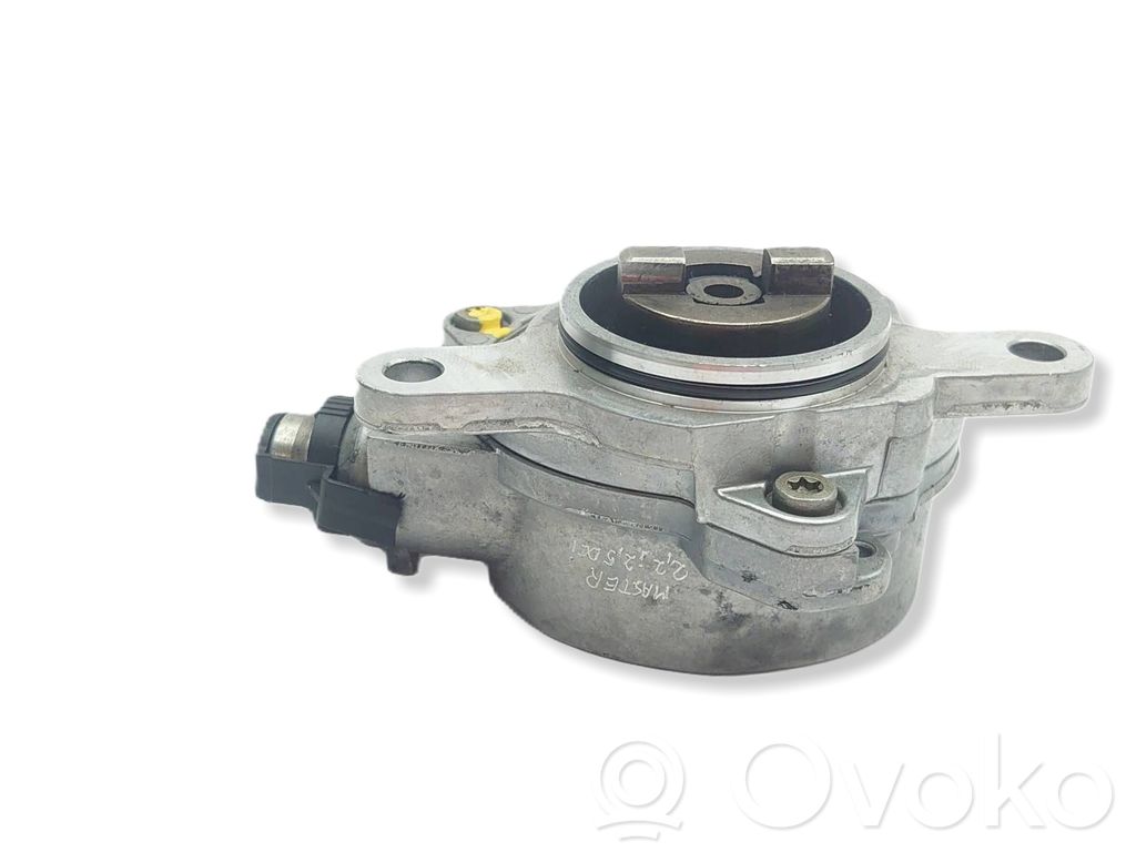 Renault Trafic II (X83) Vacuum pump 