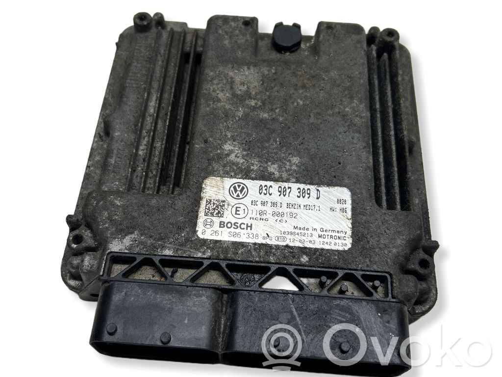 Volkswagen PASSAT B7 Engine control unit/module 