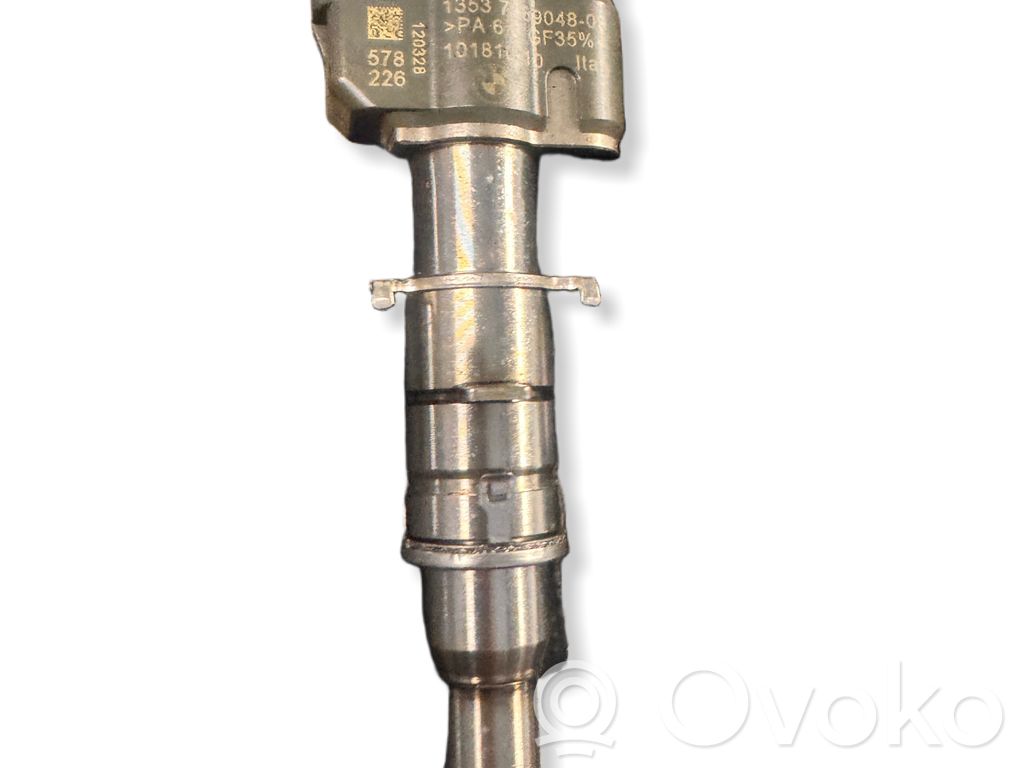 Fuel injector   7589048,10181010,PA66GF359