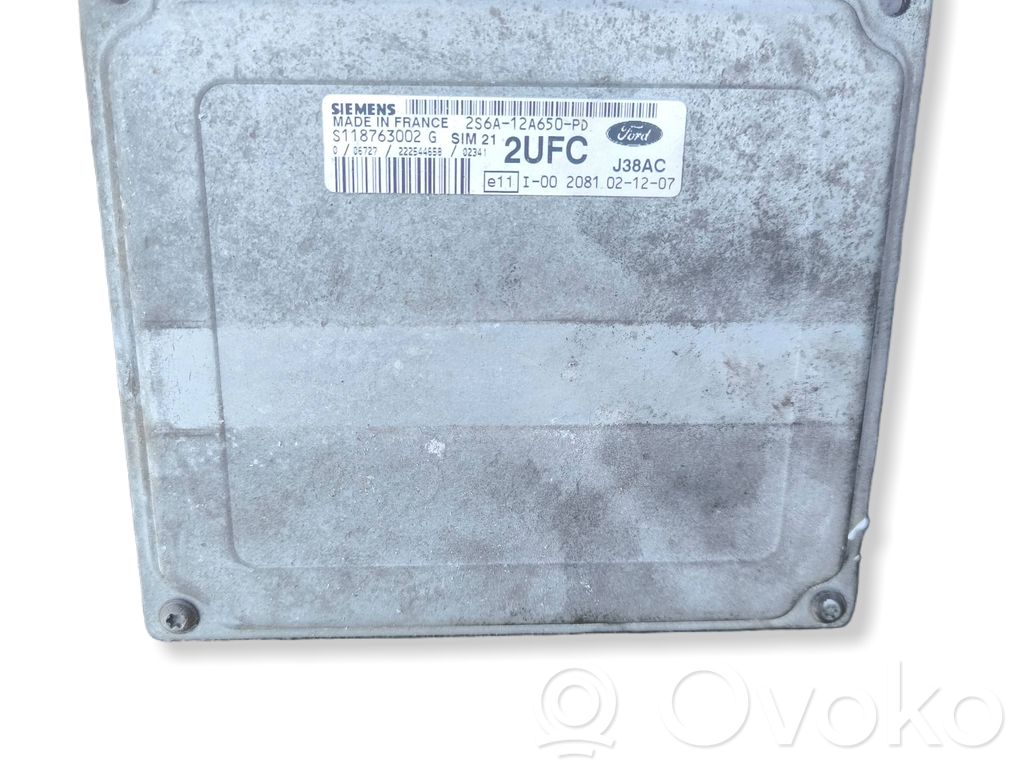 Ford Fiesta Engine control unit/module 