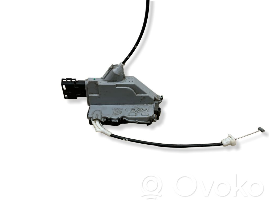 Peugeot 5008 Rear door lock 