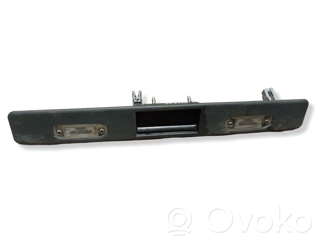 Volvo V70 Trunk door license plate light bar 