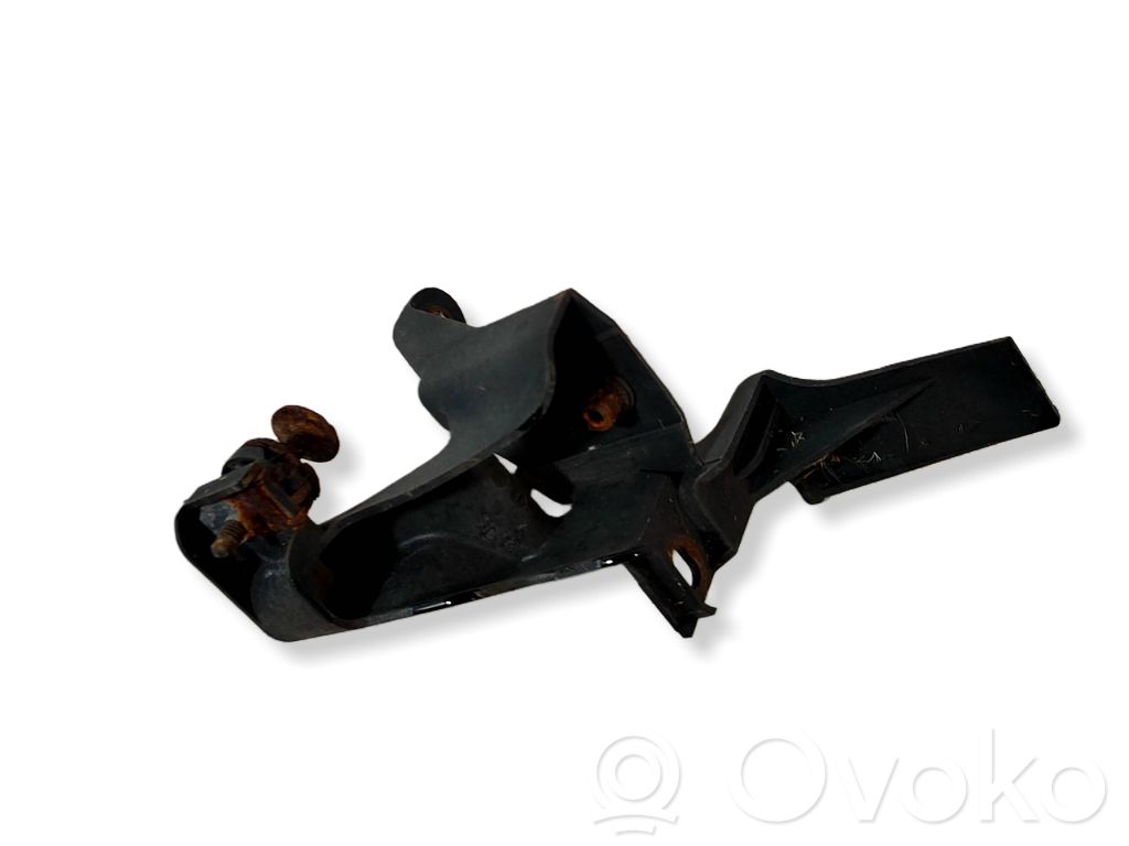 Audi TT TTS Mk2 Front bumper mounting bracket 