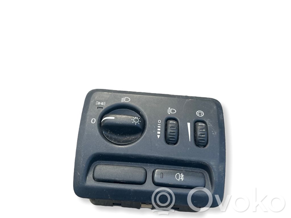 Volvo V70 Light switch 