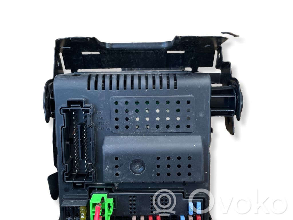 Volvo V70 Fuse module 