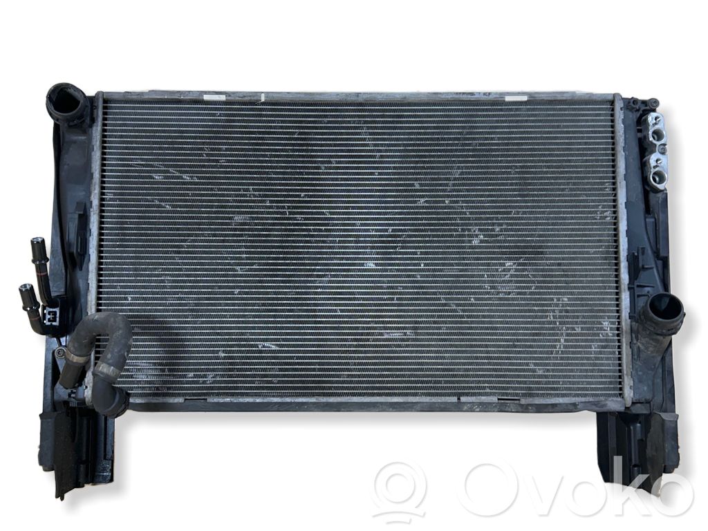 BMW 3 E90 E91 Coolant radiator 