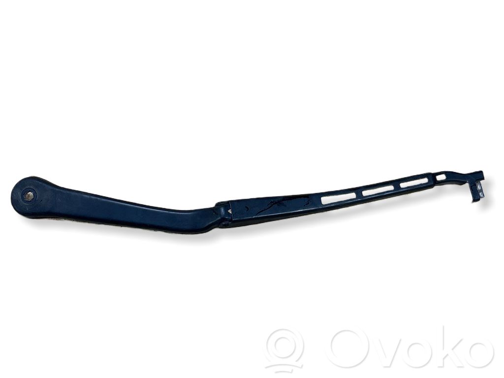 BMW 3 E90 E91 Front wiper blade arm 