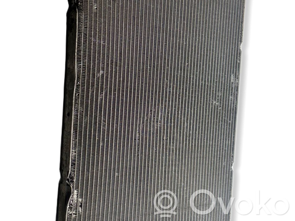 Ford Focus Aušinimo skysčio radiatorius 