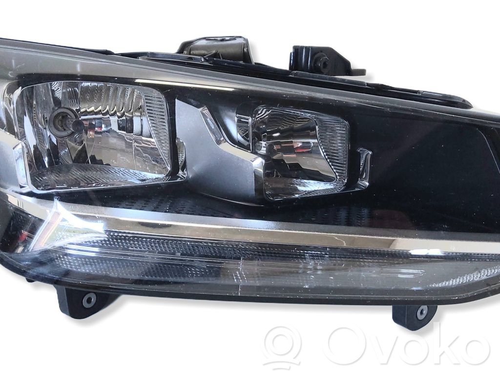 Headlight/headlamp   90083629
