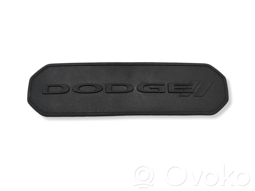 Dodge Durango Other center console (tunnel) element 