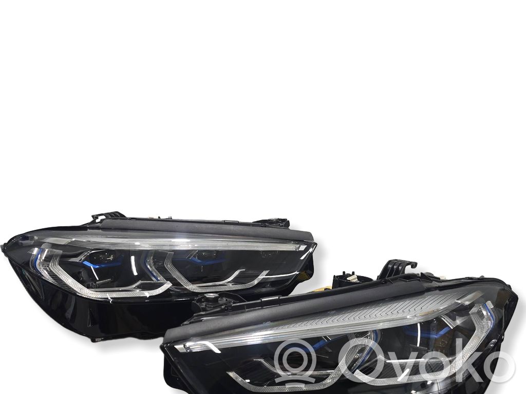 BMW 8 G15 Set faruri 