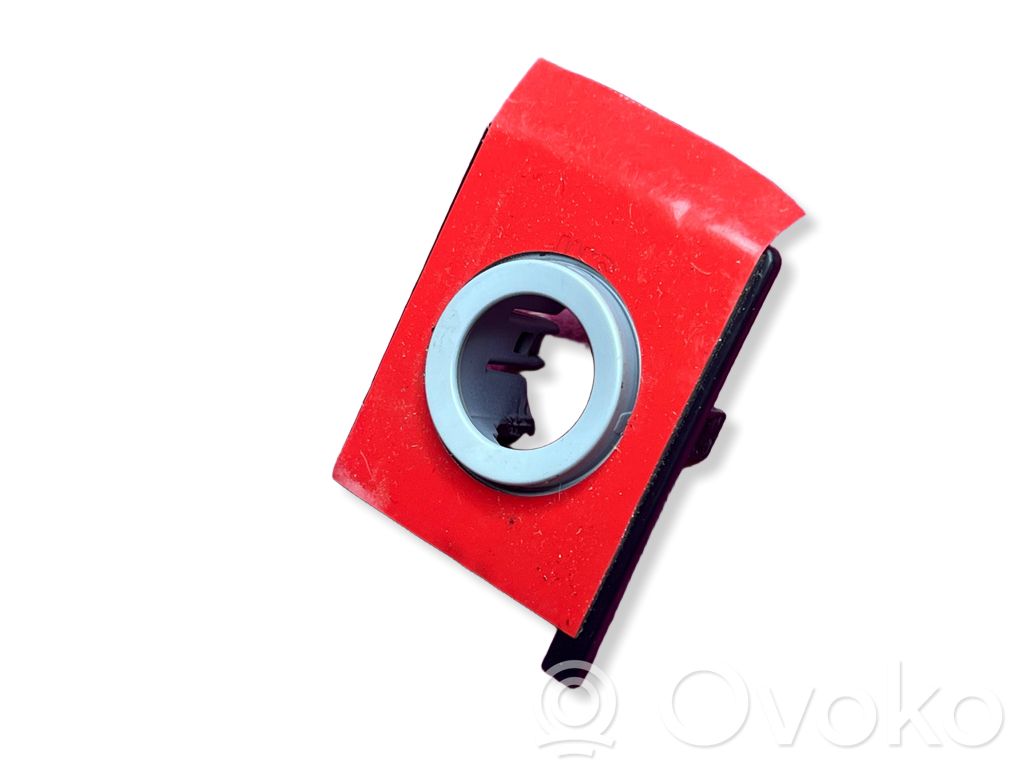 Volkswagen Caddy Rear glass lock/latch 