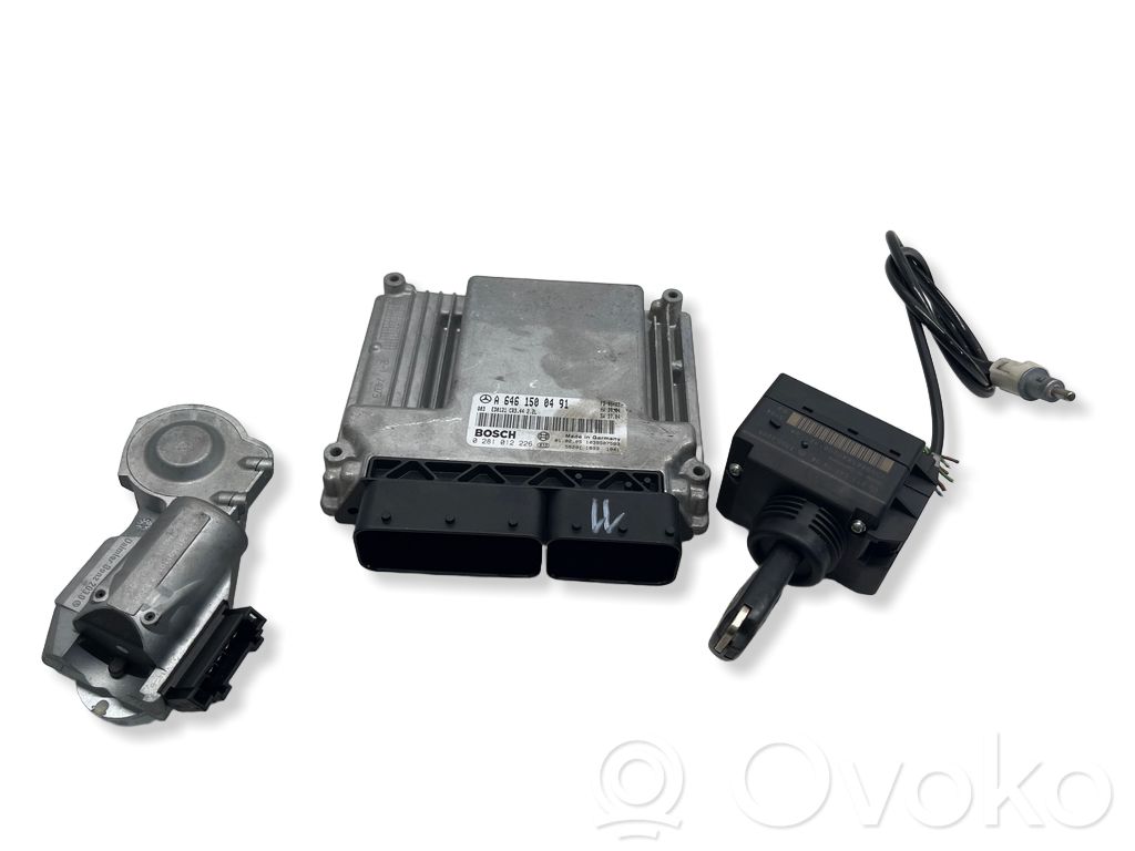 Mercedes-Benz E W211 Engine ECU kit and lock set 