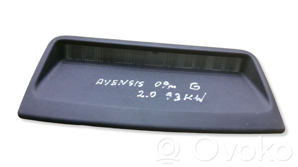 Toyota Avensis T270 Papildomas stop žibintas 