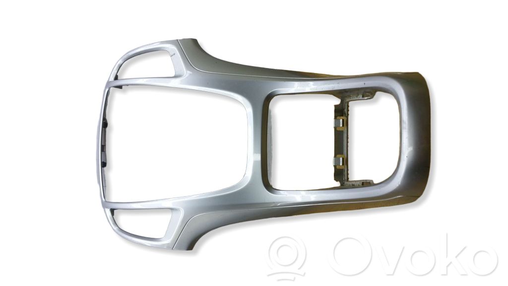 Opel Astra J Radijos/ navigacijos apdaila 