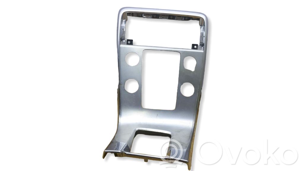 Volvo S60 Radio/GPS head unit trim 