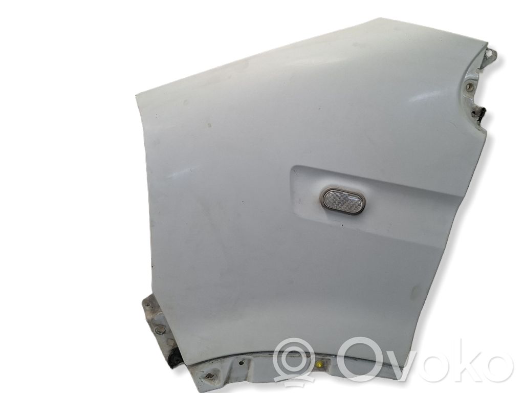 Nissan Interstar Sparnas 