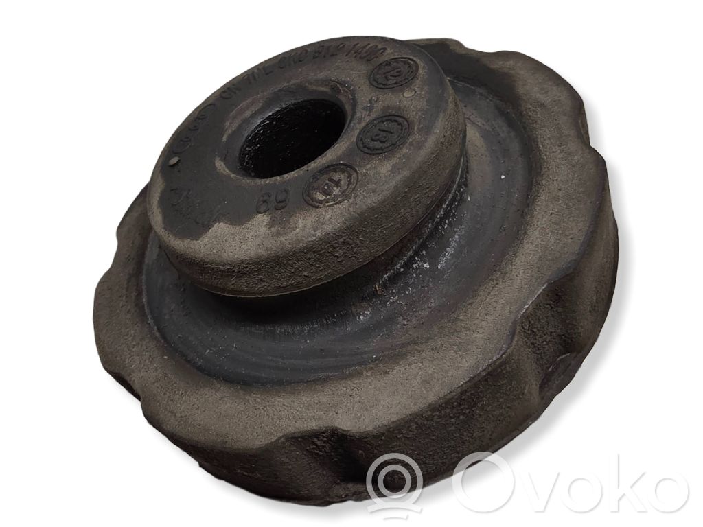 Audi A5 8T 8F Rear coil spring rubber mount 